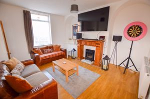 Lounge- click for photo gallery